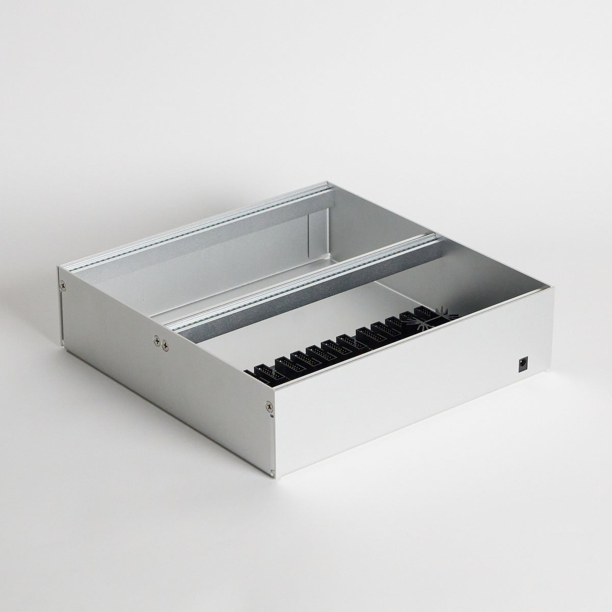 BITIWORKSHOP 6U52hp powered eurorack case - Silver